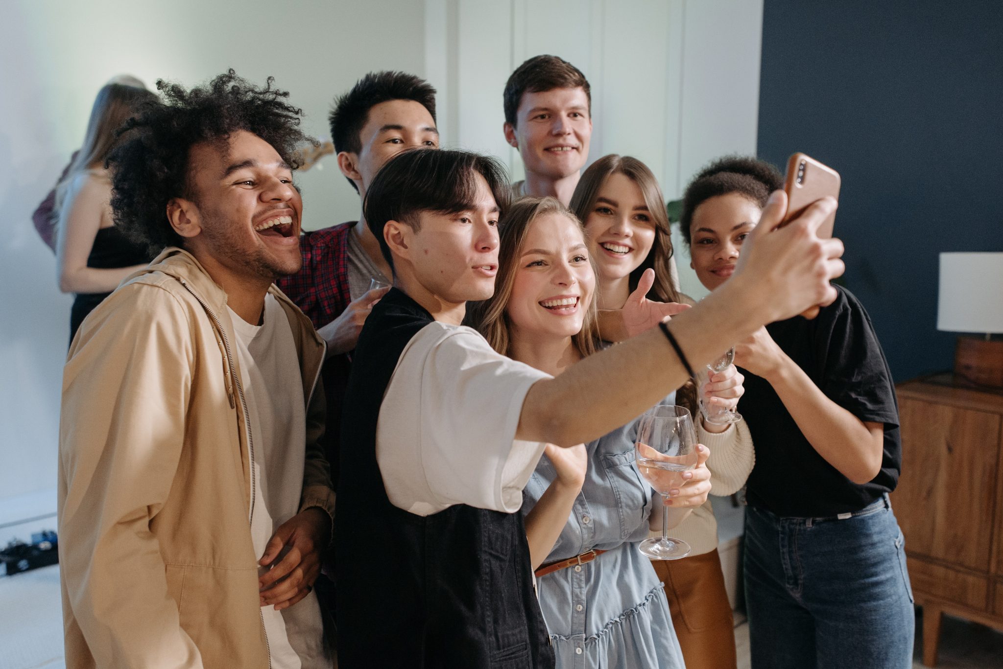 Vip Closed How to Use Instagram Close Friends for VIP Engagement - SocioBo Social ...