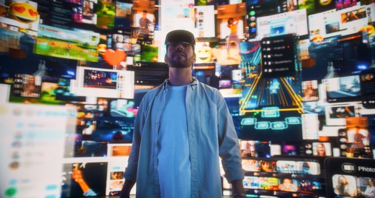 How to Leverage Augmented Reality Filters for Viral Campaigns - SocioBo ...